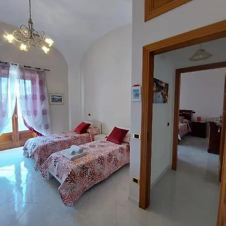 Dai Nonni Seaview With Roof Terrace Over The Sea Casa de Férias Scala