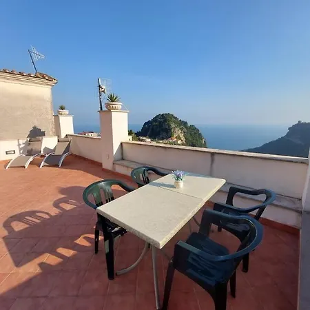 Dai Nonni Seaview With Roof Terrace Over The Sea