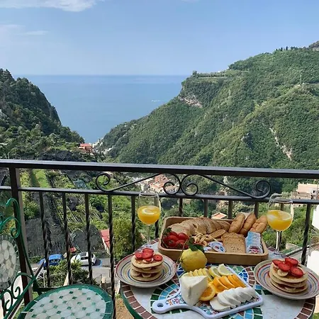 Dai Nonni Seaview With Roof Terrace Over The Sea *