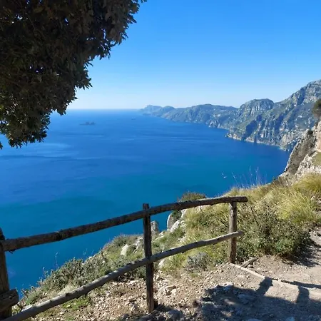 Dai Nonni Seaview With Roof Terrace Over The Sea * Scala